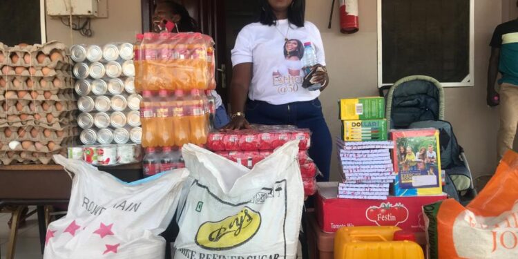 UCC: School for Development Studies Librarian donates to Trinity Hope Centre