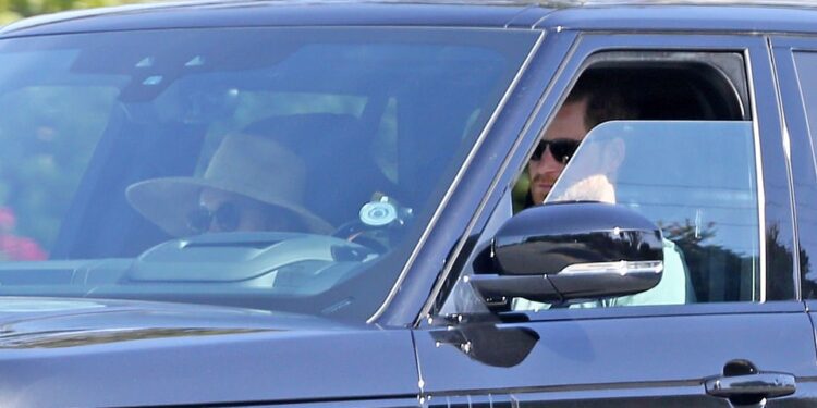 Harry, Meghan in 'near catastrophic' New York paparazzi car chase, spokesperson says