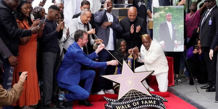 Tupac Shakur receives posthumous Hollywood Walk of Fame star