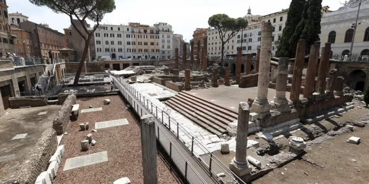 Square where Julius Caesar was killed opens to the public in Rome