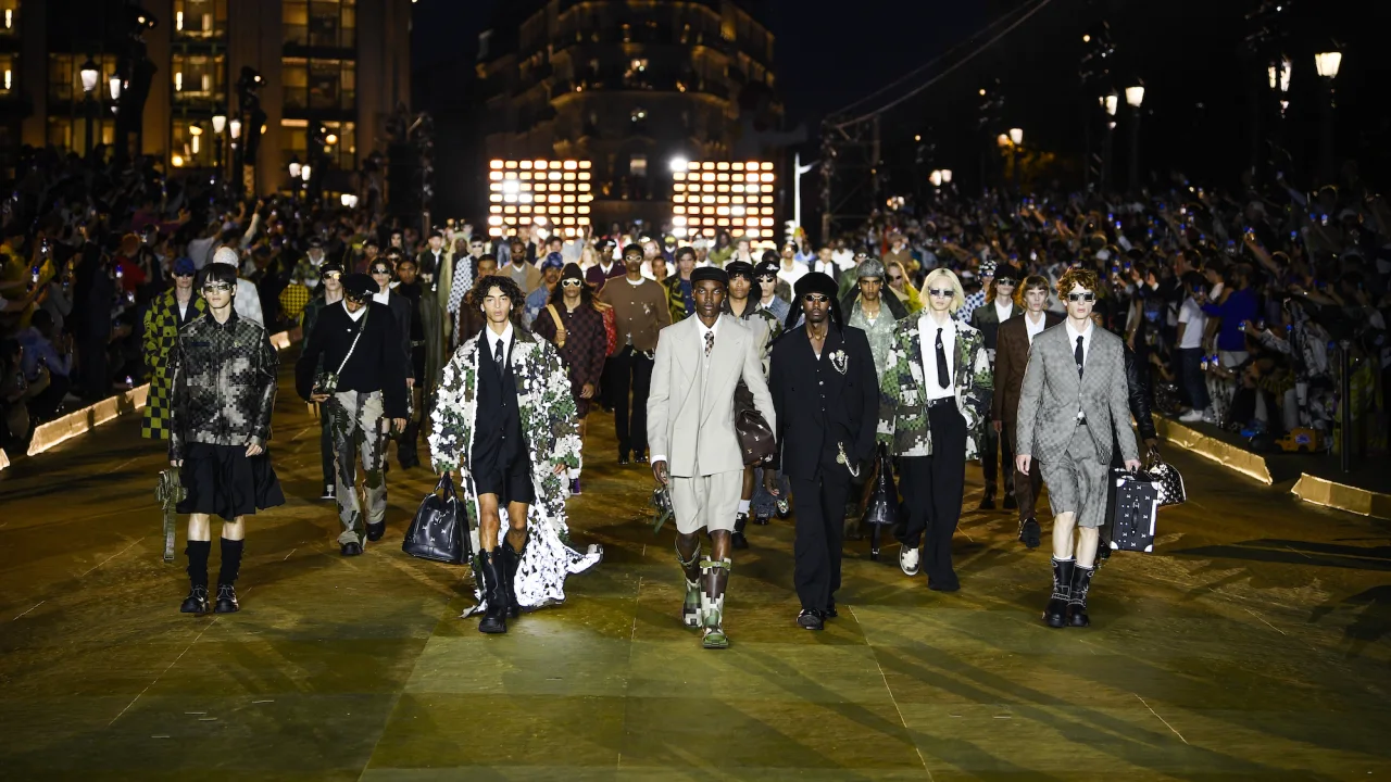 Marc Jacobs for Louis Vuitton Triumphs with a Spectacular Show at Paris  Fashion Week