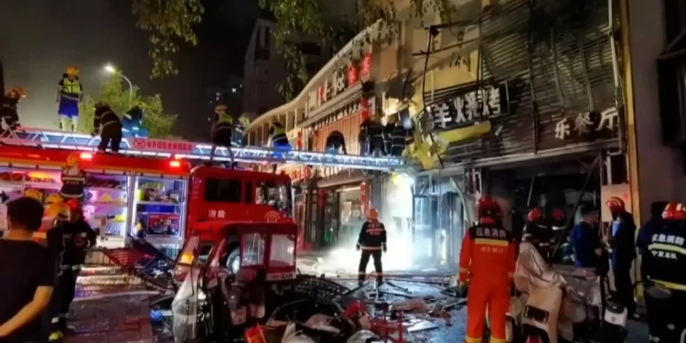 31 dead after gas explosion at barbecue restaurant in China