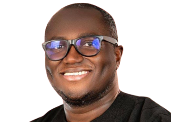 ernest-yaw-anim-sworn-in-as-mp-for-kumawu