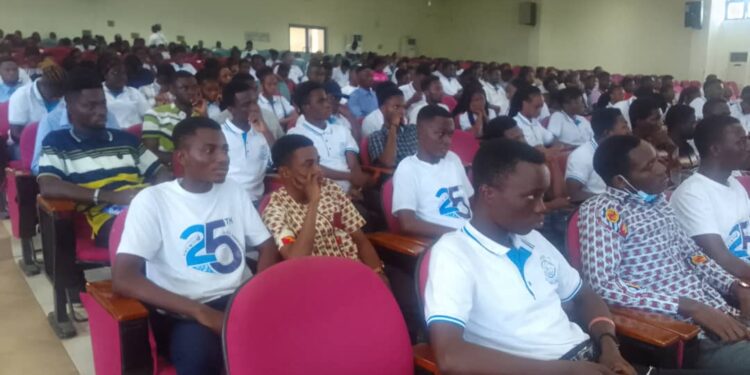 economics-students-charged-to-work-together-to-safeguard-ghanas-failing-economy