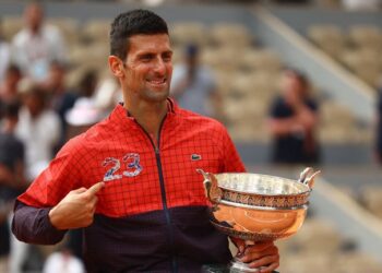 Novak Djokovic reaches record 23 grand slam titles after French Open final win