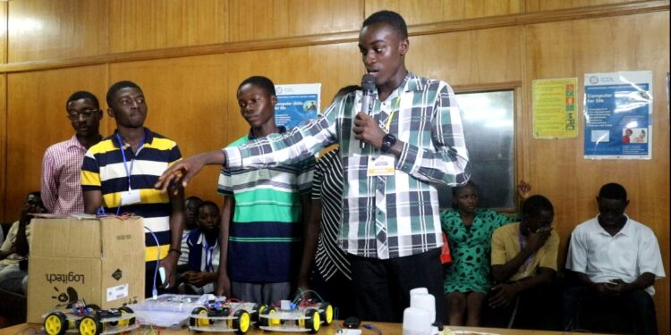 154 children and youths benefit from coding and robotics training