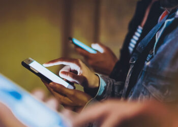 CEGRAD Symposium encourages Mindful Smartphone Use among Teenagers