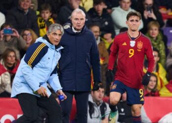 Gavi tears ACL and needs surgery