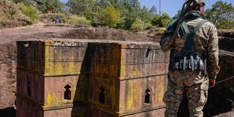 Heavy fighting flares in historic Ethiopian town