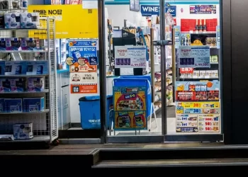 Korean man attacks woman for 'being a feminist'