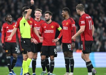 Rashford sees red as Copenhagen stun Manchester United 4-3