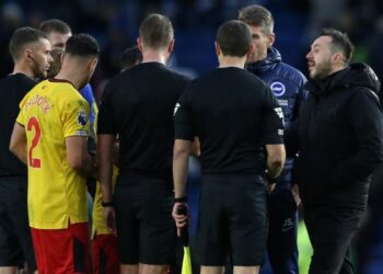 Roberto de Zerbi: Brighton boss warned over future conduct after comments about referees
