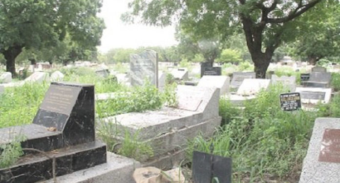 Takoradi Cemetery: Grave looters invades, exposes over 100 bodies