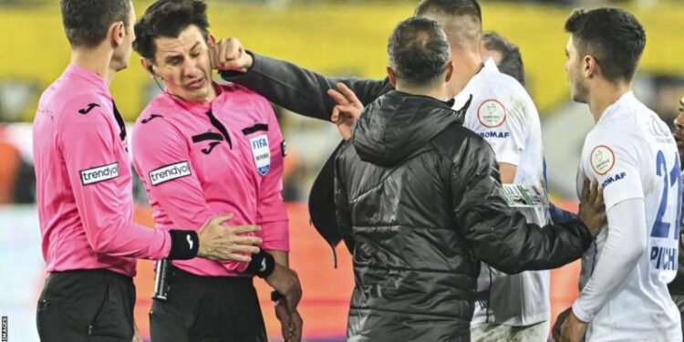 Turkish referee Meler 'won't forgive' attacker Koca