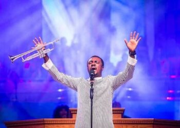 You-are-anointed-sing-in-English-for-the-world-to-hear-you-Nathaniel-Bassey-to-GH-gospel-acts.