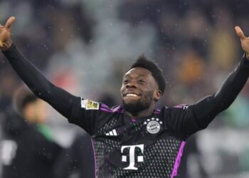 Trent Alexander-Arnold: Liverpool defender out for ‘a few weeks’ with knee injury