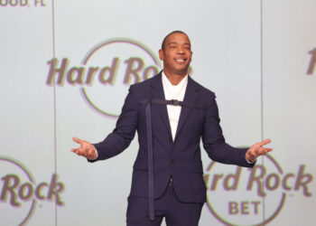 American rapper Ja Rule announces plans to build a school in Ghana