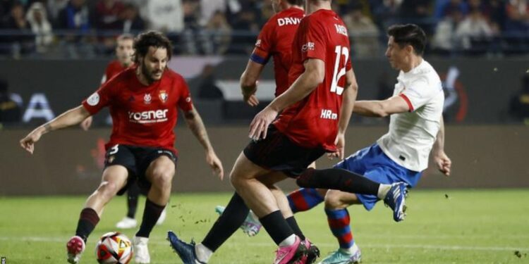 Barcelona beat Osasuna to set up final with Real