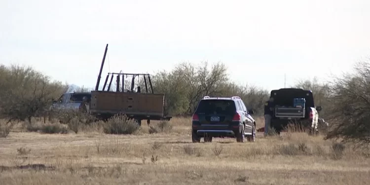 Hot air balloon crash kills four in Arizona desert