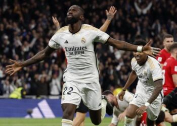 La Liga leaders Real Madrid extend unbeaten run