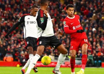 Liverpool fight back to beat Fulham in EFL Cup