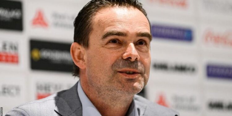 Marc Overmars: Fifa extends ex-Netherlands winger's ban to global game