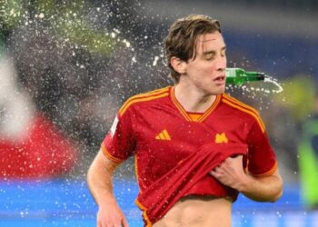 Roma's Bove hit by beer bottle in Lazio cup match