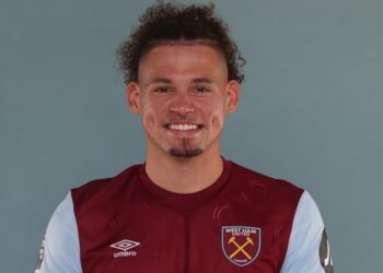 West Ham signs Philips on loan from Man City