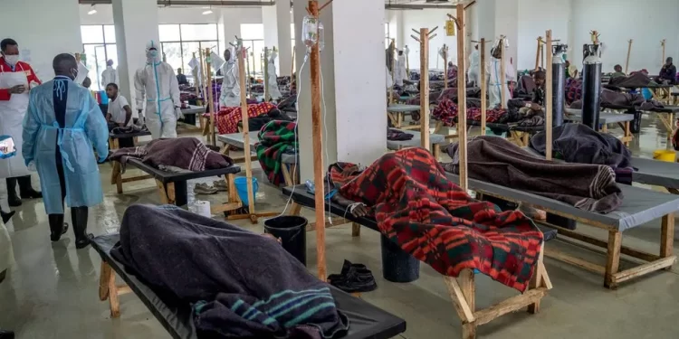 Zambians urged to leave towns to curb deadly cholera