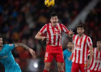 Almeria set a record for the longest winless start to a La Liga season with a 0-0 draw against Athletic Bilbao.