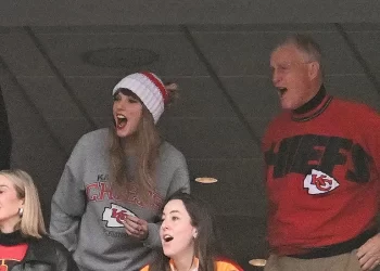 Taylor Swift's father Scott Swift accused of assaulting photographer