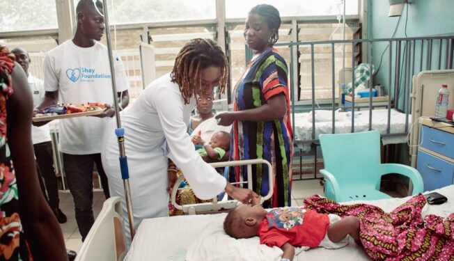 Wendy Shay supports KTH Pediatric Ward with medical equipment, pledges support for healthcare improvement