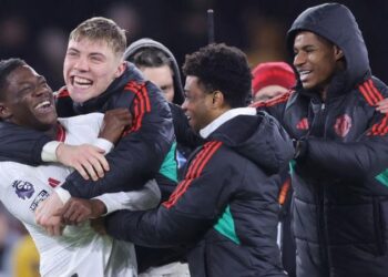 Wolves 3-4 Man Utd: Kobbie Mainoo continues rise to stardom with 'dream' winning goal