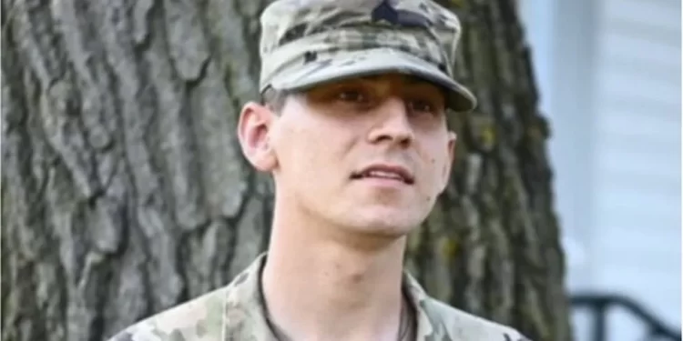 US officer charged with selling classified information to China