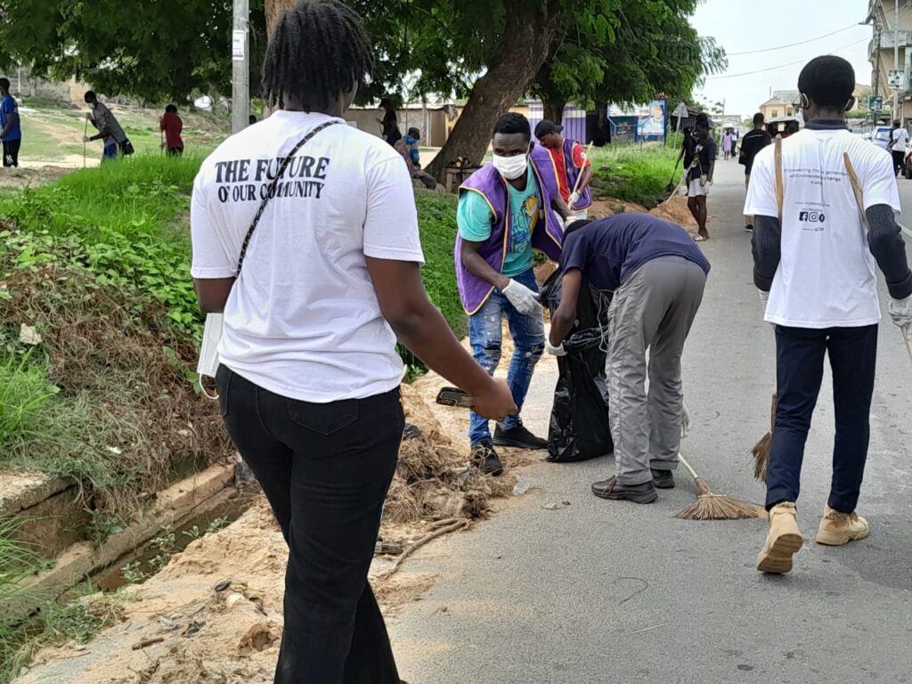 community-volunteer-service-organizations-lead-independence-day-clean-up-to-combat-plastic-pollution