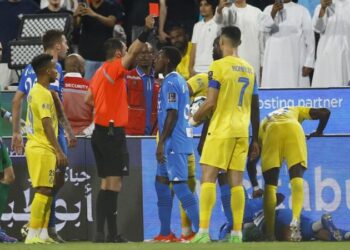 Cristiano Ronaldo sent off for Al-Nassr in Saudi Super Cup defeat to Al-Hilal