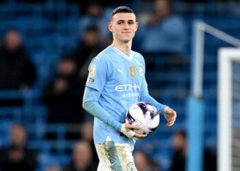 Man City 4-1 Aston Villa: Phil Foden produces ‘masterclass’ to show worth again