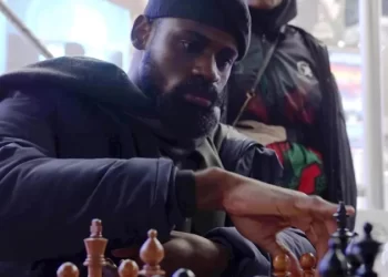 Nigerian attempts to break chess marathon record