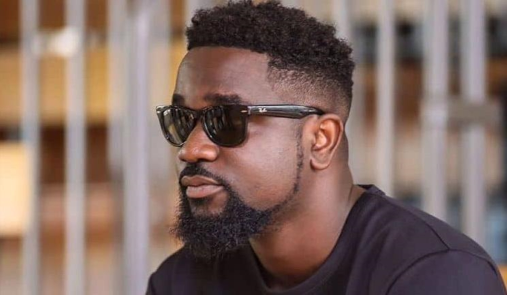 Sarkodie and Yvonne Nelson jab