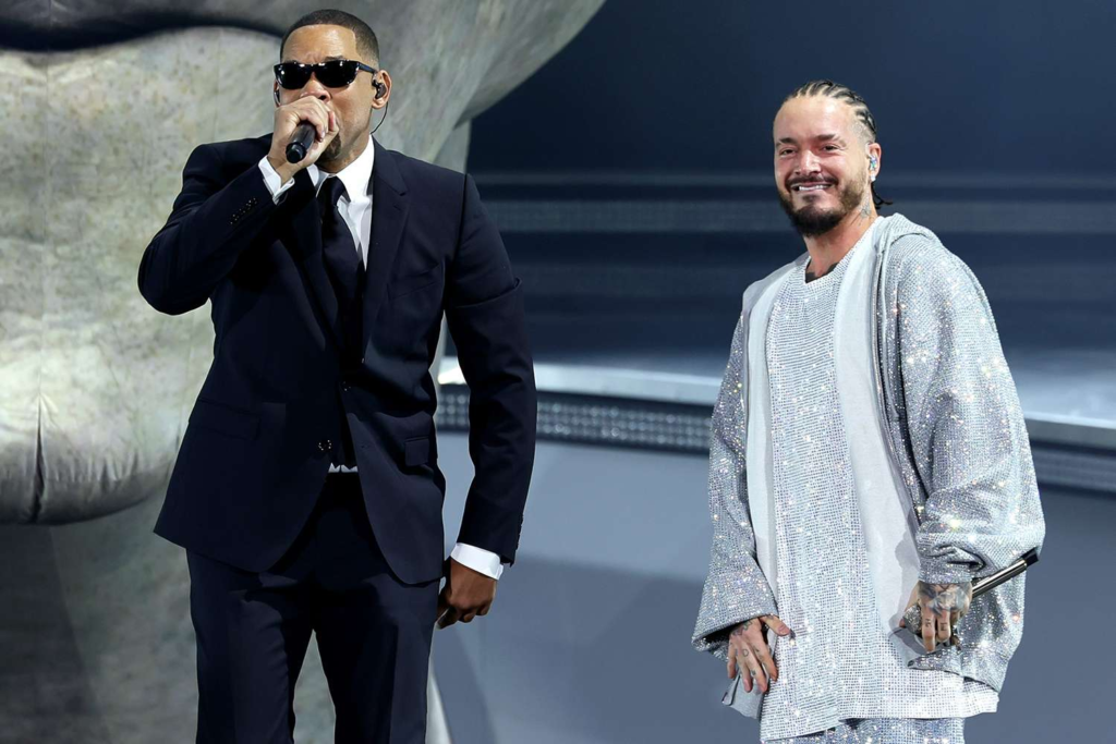 Will Smith brought back his iconic black suit and Ray Bans for an unexpected appearance at Coachella. 