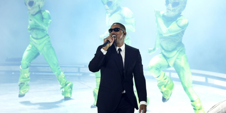 Will Smith surprises fans at the 2024 Coachella Valley Music and Arts Festival
