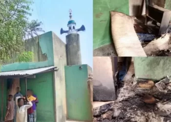 Worshippers locked in Nigeria mosque and burnt to death