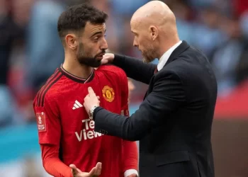 Fernandes will 'definitely' stay at Man Utd - Ten Hag