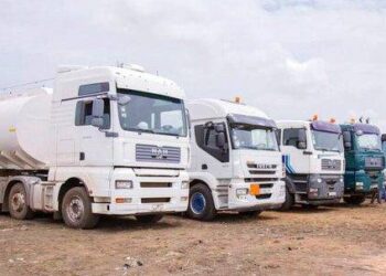 Fuel tanker drivers call off strike