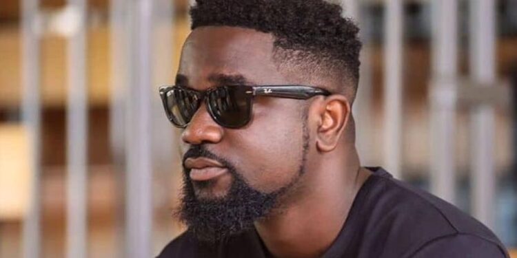 My ‘Brag’ song not a ‘jab’ to Davido, Wizkid and Burna Boy – Sarkodie
