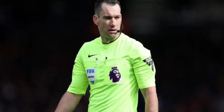 Premier League referee to wear camera in match