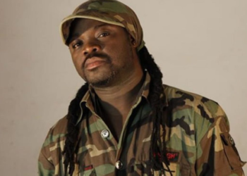 Ghanaian Hiplife legend, Barima Sidney has revealed that his colleague DJ Azonto should stop dreaming about being compensated by Dr Mahamudu Bawumia for dancing to his hit song ‘Fa No Fom’ at his campaign rally