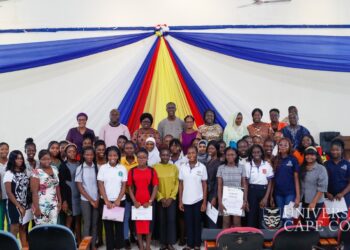 ucc-school-of-physical-sciences-honours-161-students-with-deans-awards