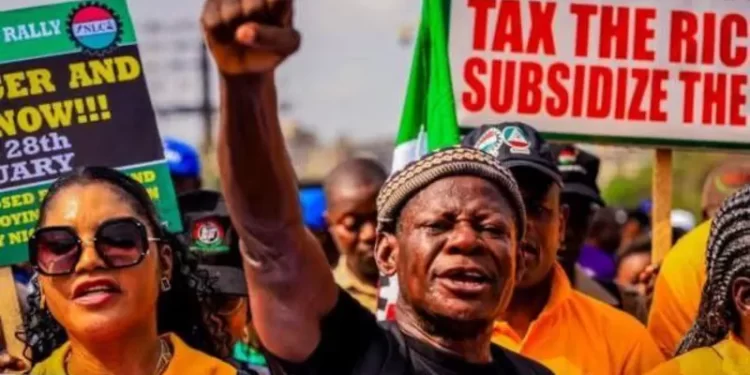 National power outage in Nigeria as workers go on strike