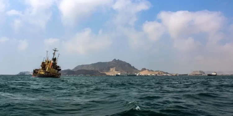 Thirty-nine die after boat capsizes off Yemen - officials